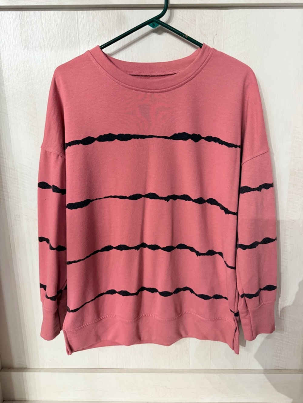 SHEIN Rose Pink Pullover Sweatshirt with Black Wave Stripes